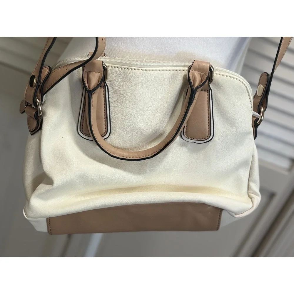 Guess Satchel Hand Bag Quilted Cream & Matching Wallet Set 2pc Logo Adj Strap